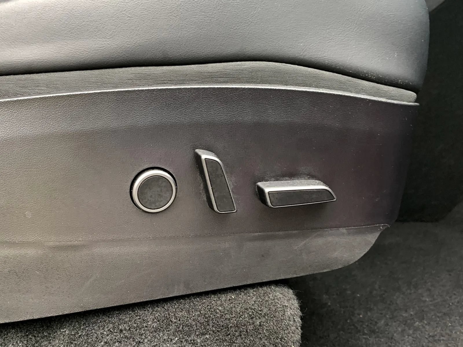 Used 2021 Tesla Model Y Long Range AWD/4WD image 22