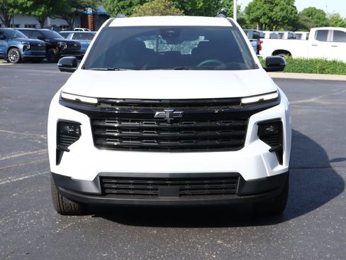 New 2026 Chevrolet Traverse LT w/ Midnight/Sport Edition FWD image 25