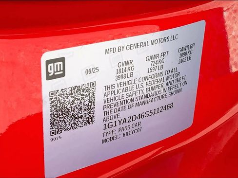 Used 2025 Chevrolet Corvette Stingray Coupe w/ 1LT image 30