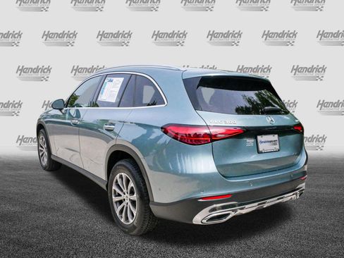 Used 2025 Mercedes-Benz GLC 300 4MATIC image 8
