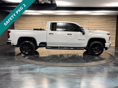 Used 2023 Chevrolet Silverado 3500 LTZ w/ LTZ Plus Package image 11