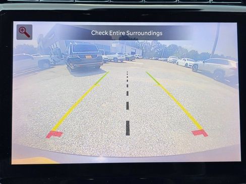 Used 2023 Jeep Grand Cherokee Limited RWD image 30