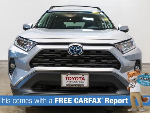 Used 2021 Toyota RAV4 XLE Premium AWD/4WD image 2
