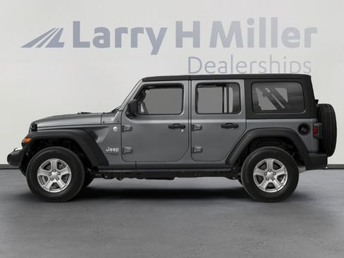 Used 2019 Jeep Wrangler Unlimited Sport S AWD/4WD image 3