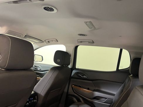 Used 2023 GMC Acadia SLE w/ Driver Convenience Package image 33