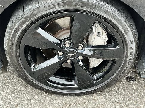 Used 2021 Ford Mustang GT Premium w/ Equipment Group 401A RWD image 8