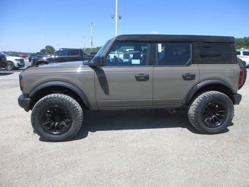 New 2026 Ford Bronco 4-Door AWD/4WD image 8