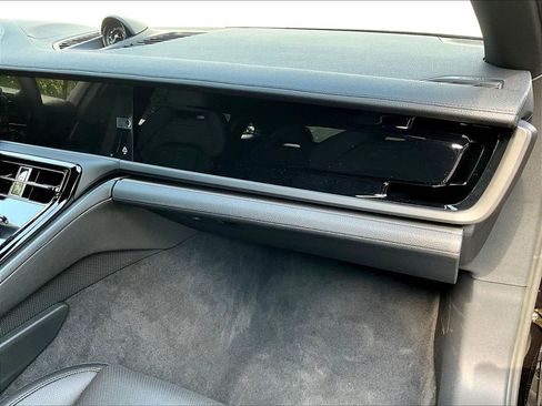 Used 2025 Porsche Panamera 4 image 23