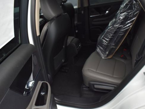 New 2025 Lincoln Corsair Grand Touring image 11