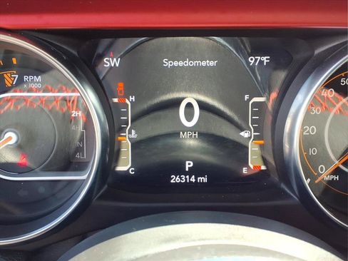 Used 2023 Jeep Gladiator Rubicon w/ Cold Weather Group AWD/4WD image 15
