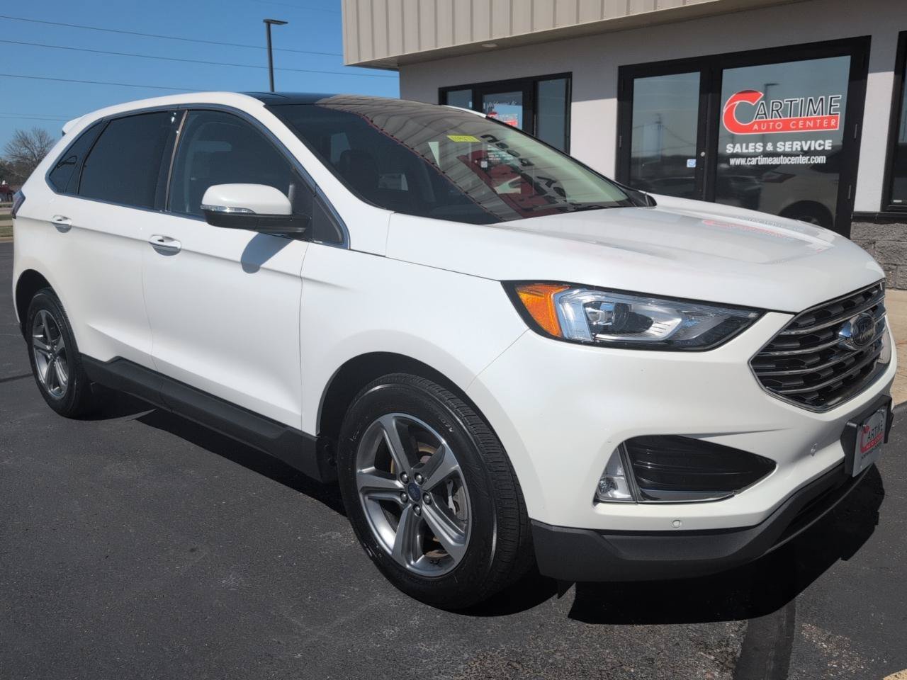Used 2020 Ford Edge Titanium w/ Cargo Accessory Package AWD/4WD image 2