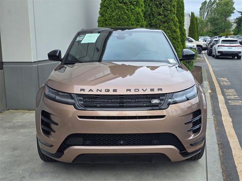 Used 2024 Land Rover Range Rover Evoque Dynamic SE image 3