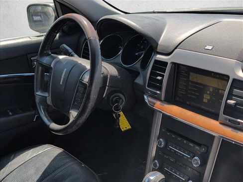 Used 2010 Lincoln MKZ FWD image 25