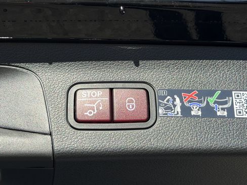 New 2026 Mercedes-Benz GLS 450 4MATIC image 14