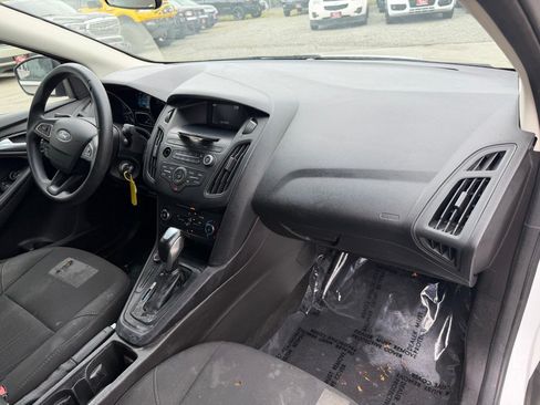 Used 2016 Ford Focus SE FWD image 17