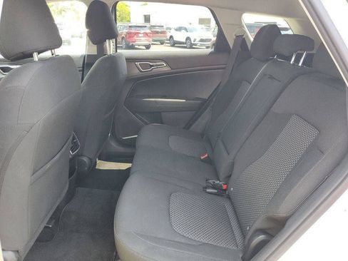 Used 2023 Kia Sportage LX AWD/4WD image 26