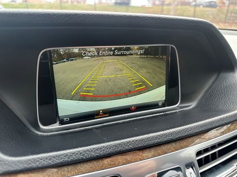 Used 2016 Mercedes-Benz E 350 4MATIC Sedan image 17