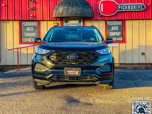 Used 2023 Ford Edge SE w/ Black Appearance Package image 3