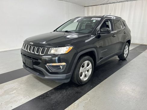 Used 2020 Jeep Compass Latitude w/ Popular Equipment Group AWD/4WD image 5