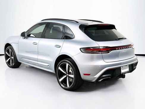 New 2026 Porsche Macan image 3
