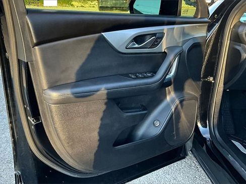 Used 2019 Chevrolet Blazer LT image 18
