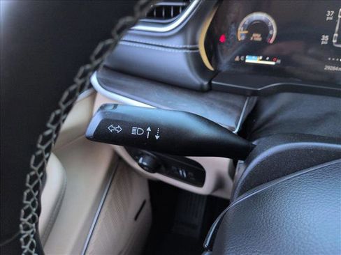 Used 2021 Jeep Grand Cherokee L Limited image 16