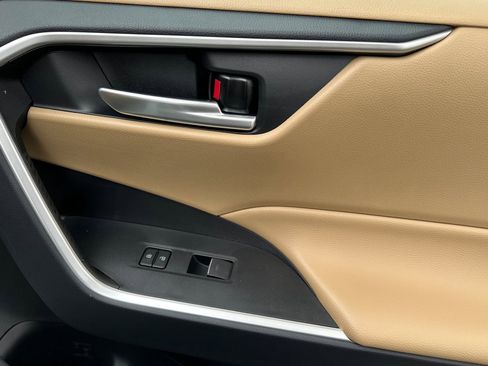 New 2025 Toyota RAV4 XLE Premium image 20