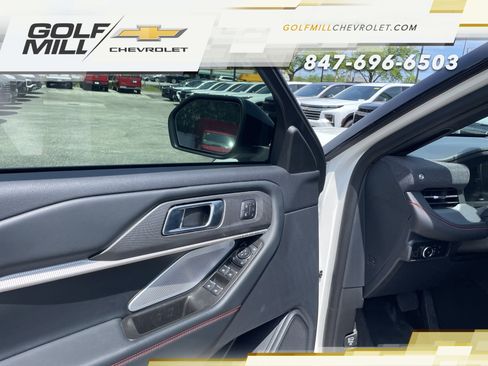 Used 2025 Ford Explorer ST AWD/4WD image 12