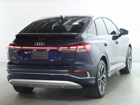 Used 2024 Audi Q4 e-tron Premium w/ Convenience Package image 46