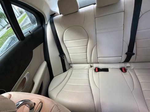 Used 2020 Mercedes-Benz C 300 Sedan image 12