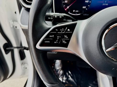 Used 2023 Mercedes-Benz GLC 300 image 24