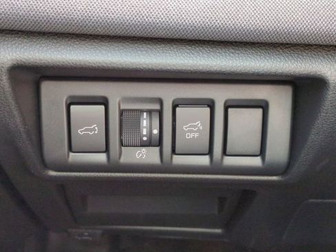 Used 2025 Subaru Outback Premium w/ Popular Package #1A image 20