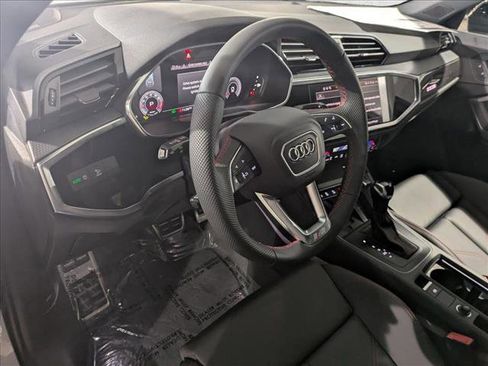 New 2025 Audi Q3 2.0T Premium Plus image 3
