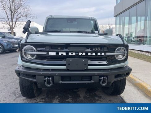 Used 2023 Ford Bronco Outer Banks image 2