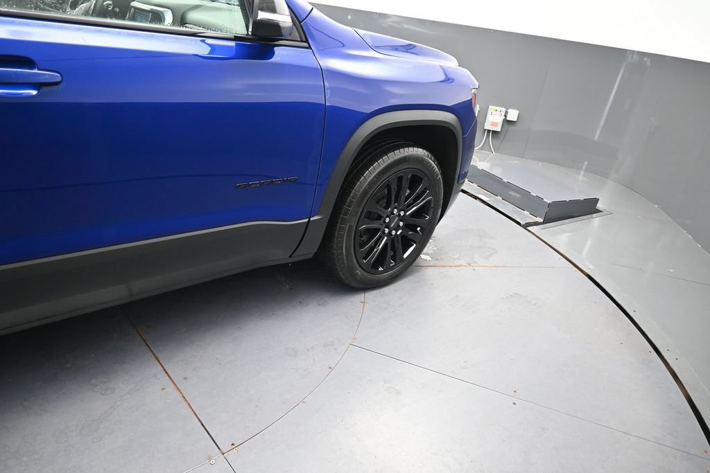Used 2023 GMC Acadia SLE w/ Driver Convenience Package FWD image 24