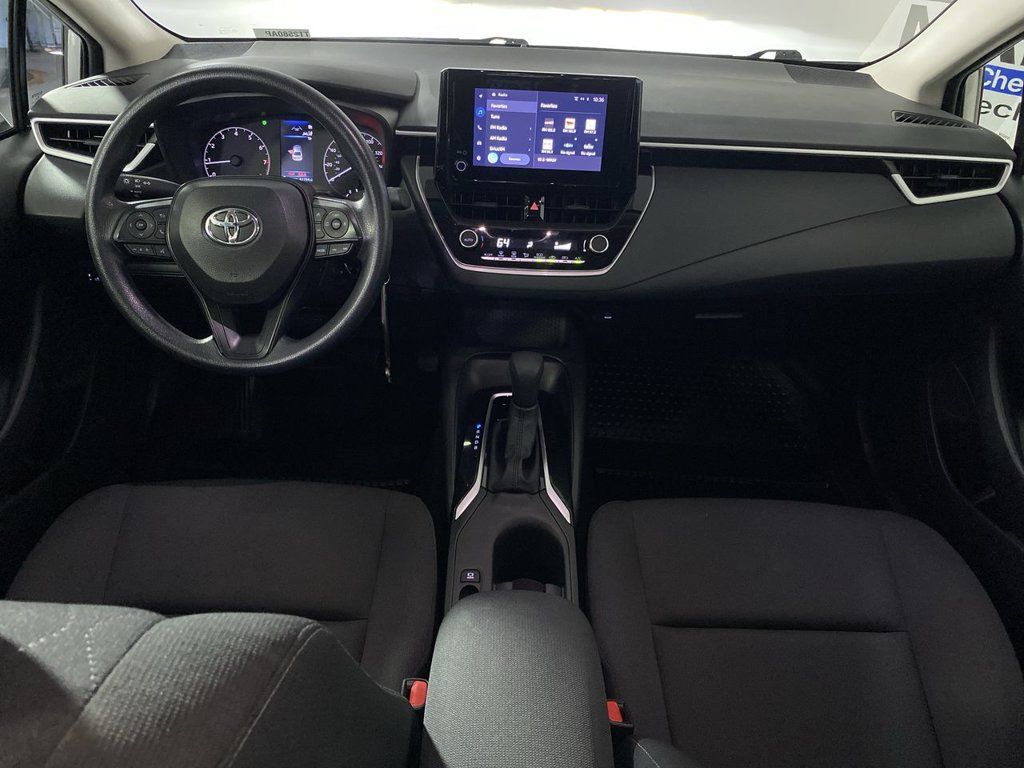 Used 2025 Toyota Corolla LE FWD image 24