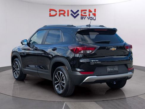 New 2026 Chevrolet TrailBlazer LT w/ Convenience Package image 3