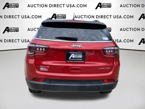 Used 2024 Jeep Compass Limited image 12