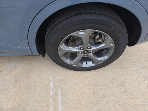 Used 2024 Ford Escape ST-Line w/ Equipment Group 301A image 12