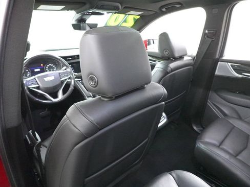 Used 2020 Cadillac XT6 Premium Luxury image 26