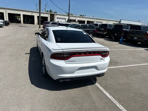 Used 2016 Dodge Charger R/T RWD image 13