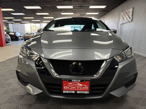 Used 2021 Nissan Versa SV FWD image 4