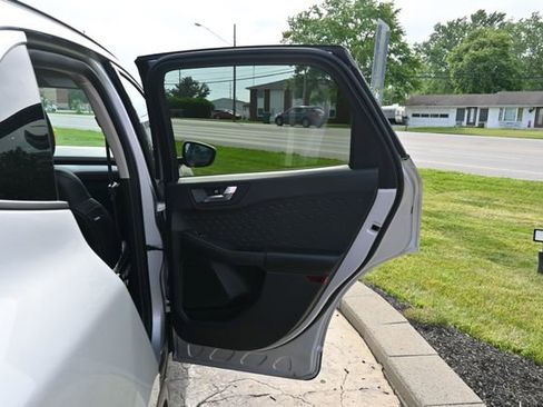Used 2020 Ford Escape SEL AWD/4WD image 20