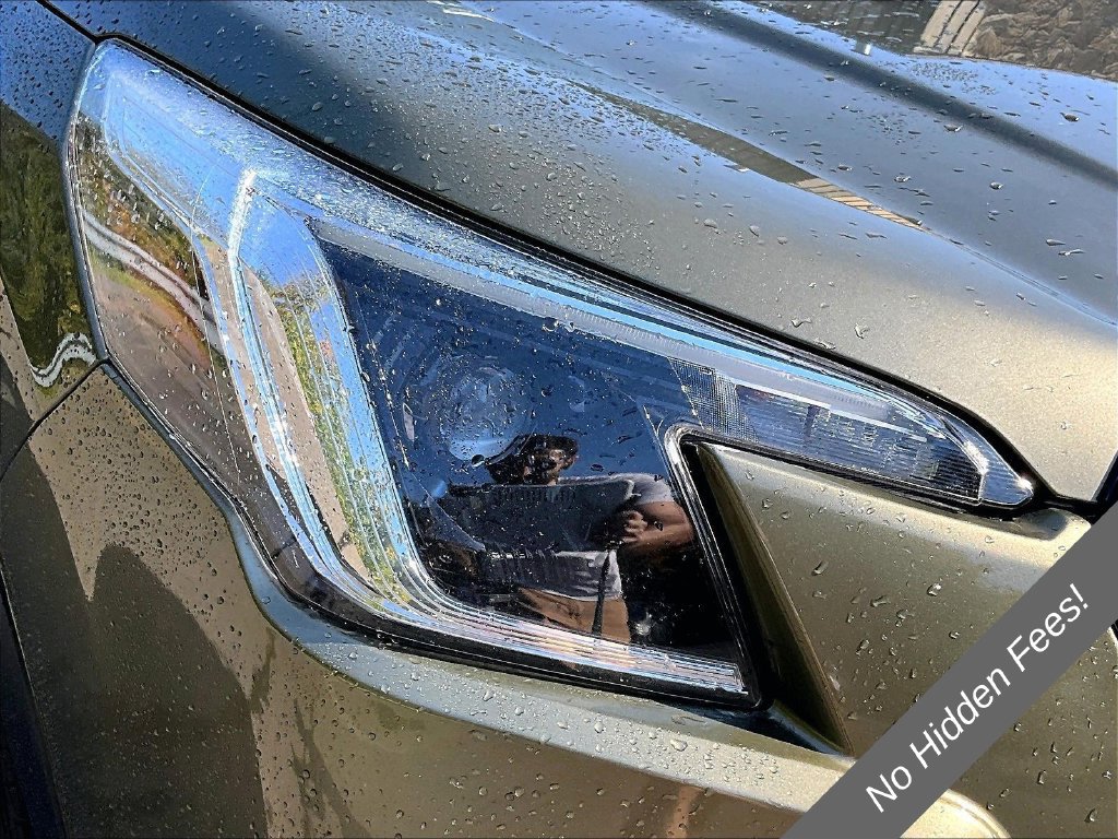 Used 2022 Subaru Forester Premium AWD/4WD image 21