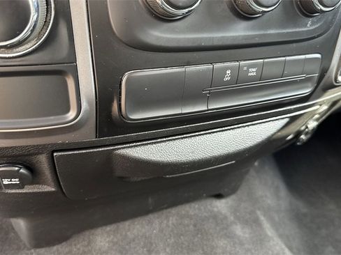 Used 2022 RAM 1500 Classic SLT image 54