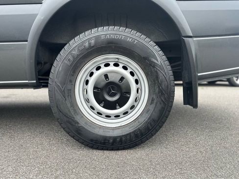 Used 2016 Mercedes-Benz Sprinter 2500 w/ Driver Efficiency Package image 37