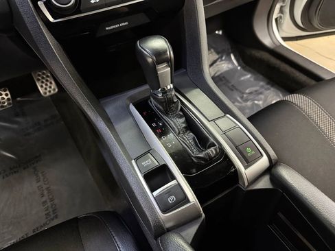 Used 2019 Honda Civic Sport image 16