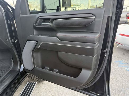 Used 2025 GMC Sierra 2500 AT4X w/ AT4X AEV Edition image 30