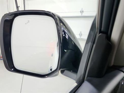 Certified 2024 Nissan Armada Platinum w/ Captain's Chairs Package RWD image 14
