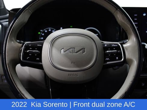 Used 2022 Kia Sorento SX Prestige w/ Panoramic Sunroof Package image 10